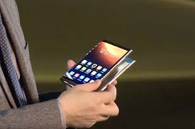 World First Foldable Phone with Waterproof Hinge